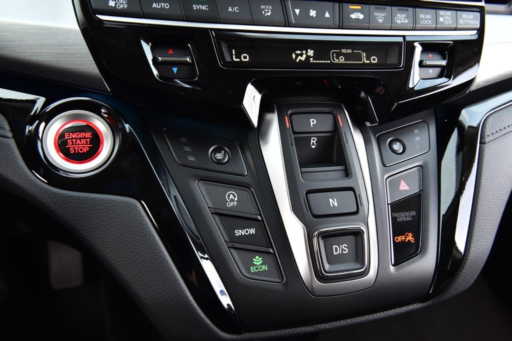 Honda Odyssey Vehicle Full-screen Gallery Image 17