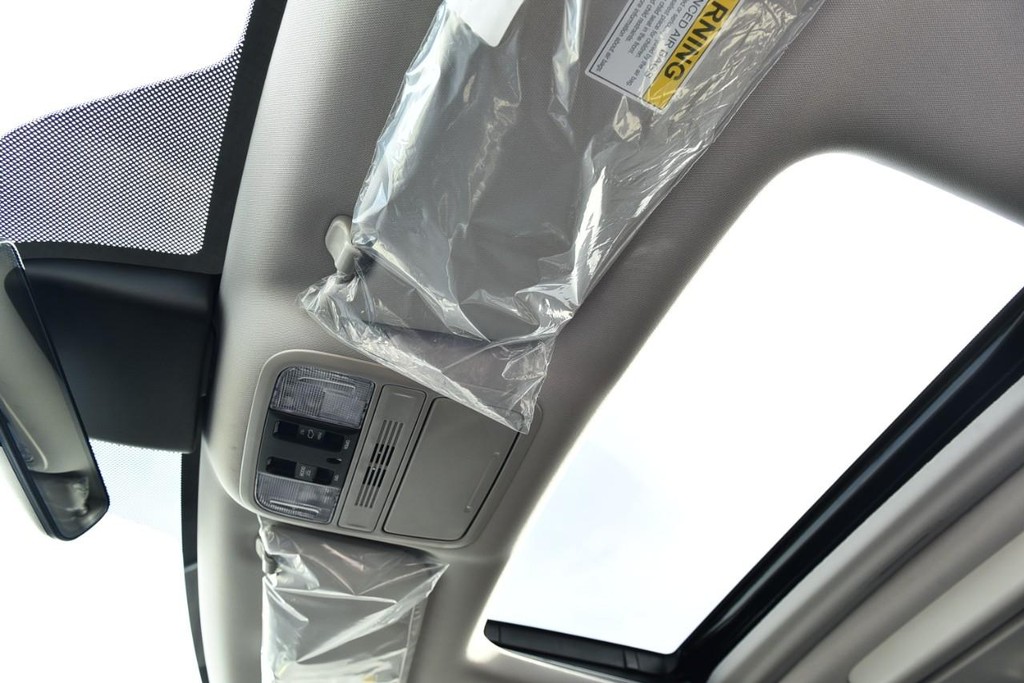 Honda Odyssey Vehicle Full-screen Gallery Image 23