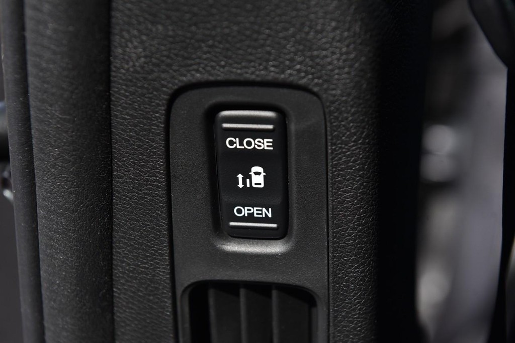 Honda Odyssey Vehicle Full-screen Gallery Image 28