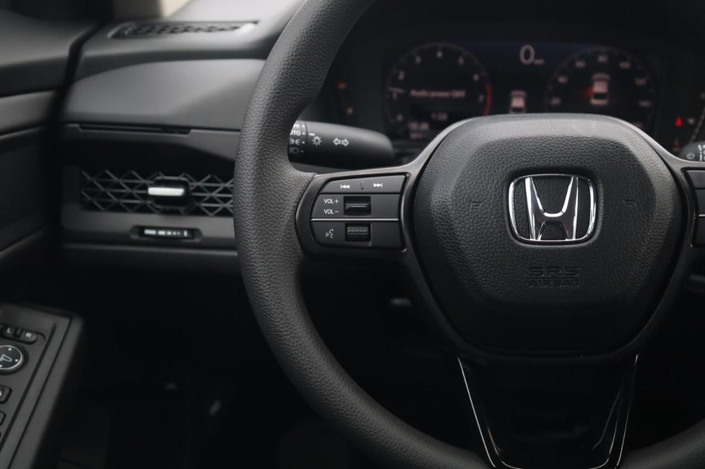 Honda Accord Sedan Vehicle Image 10