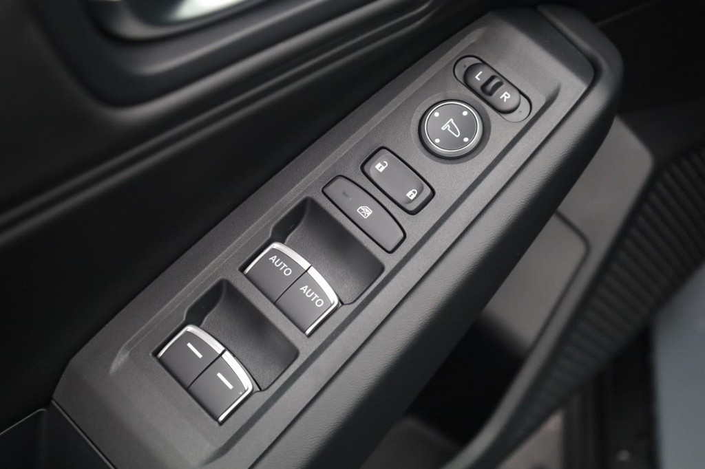 Honda Accord Sedan Vehicle Image 11