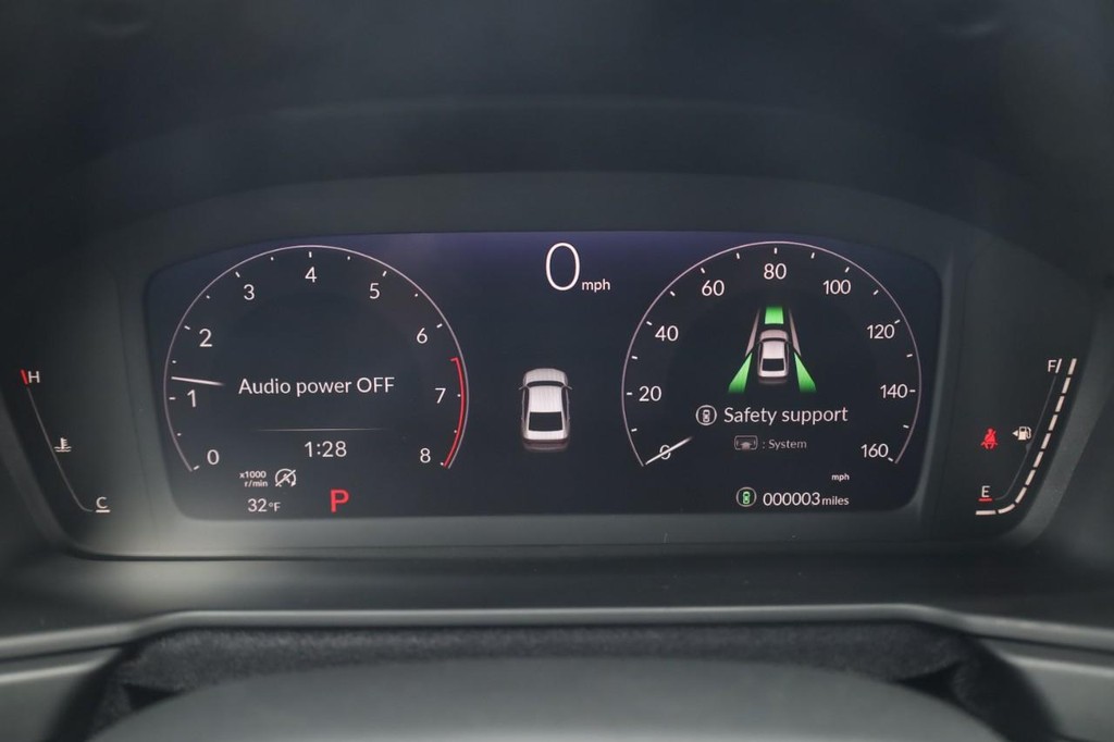 Honda Accord Sedan Vehicle Image 13