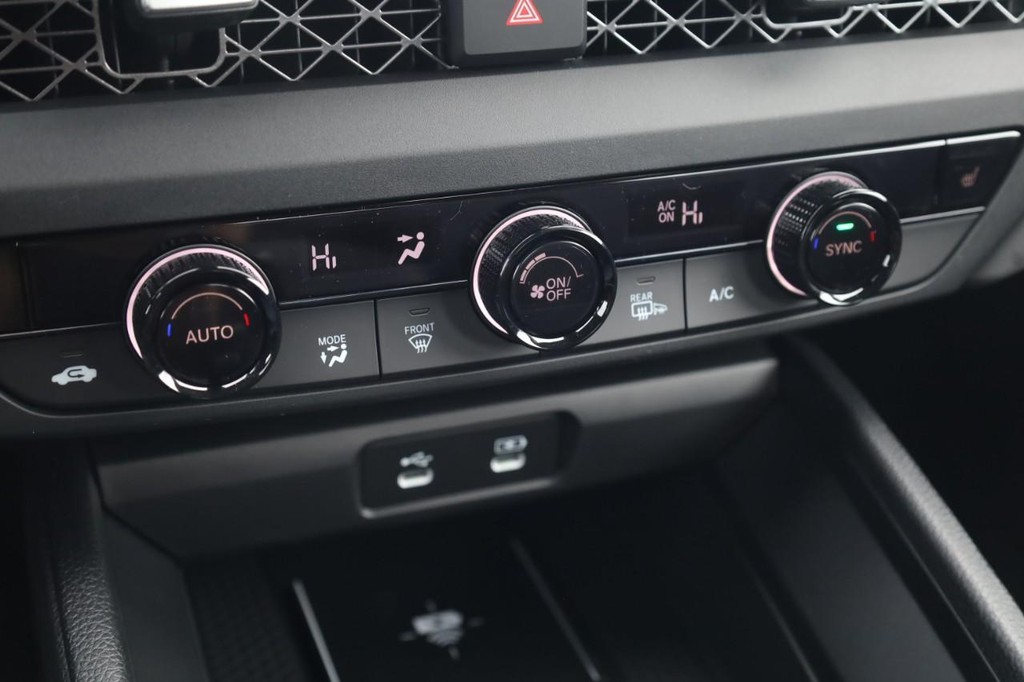 Honda Accord Sedan Vehicle Image 16