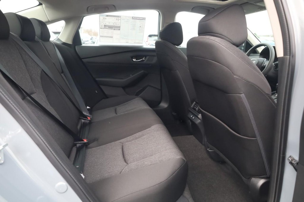 Honda Accord Sedan Vehicle Image 21