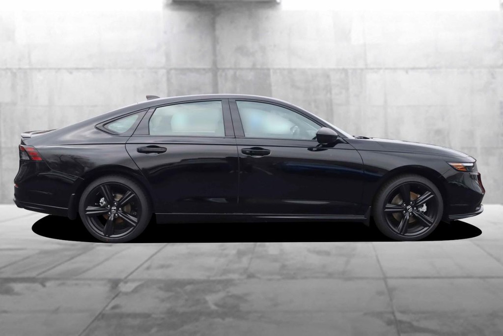 Honda Accord Hybrid Vehicle Image 05