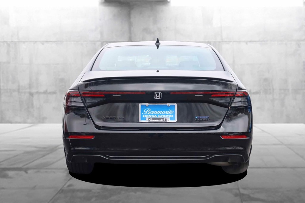 Honda Accord Hybrid Vehicle Image 06