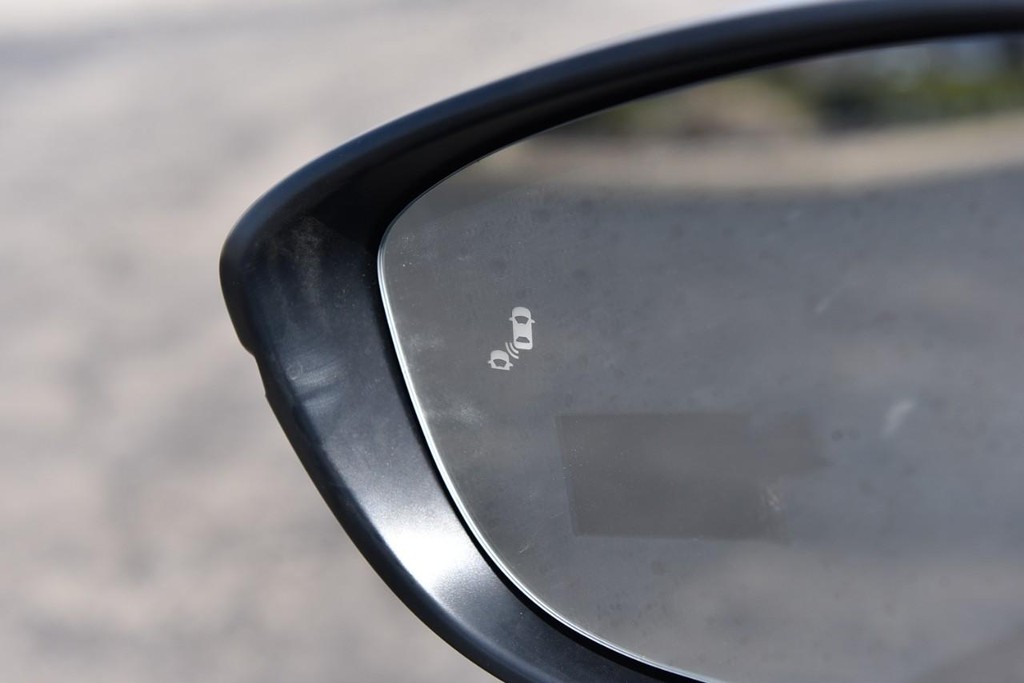 Honda Accord Hybrid Vehicle Image 10