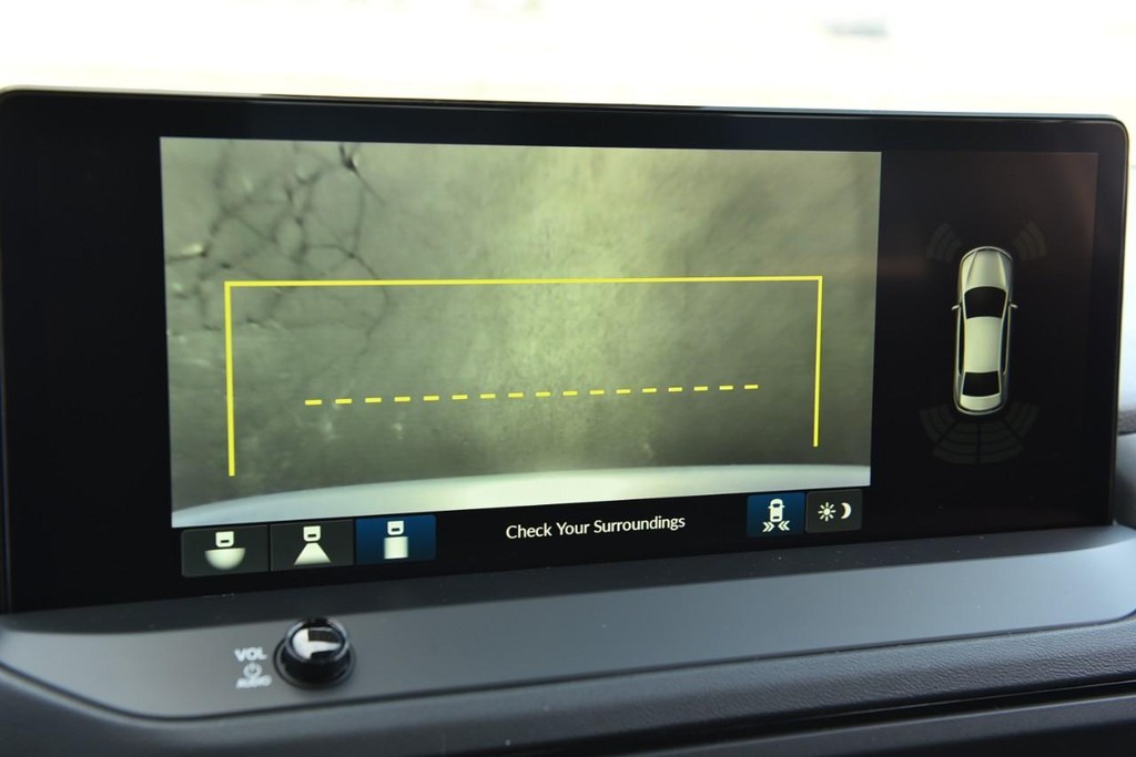 Honda Accord Hybrid Vehicle Image 13