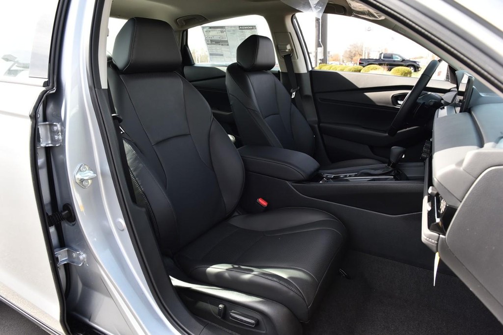 Honda Accord Hybrid Vehicle Image 22