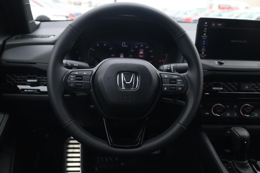 Honda Accord Hybrid Vehicle Image 07