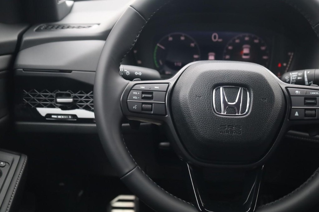 Honda Accord Hybrid Vehicle Image 09