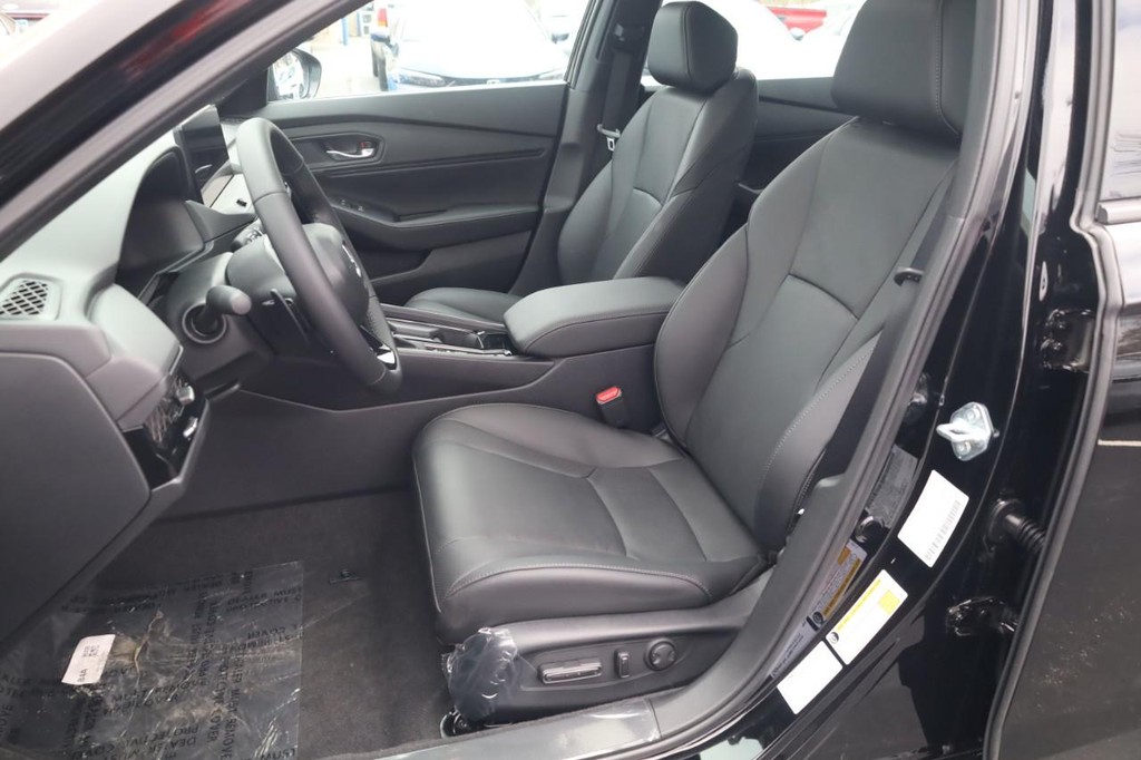 Honda Accord Hybrid Vehicle Image 18