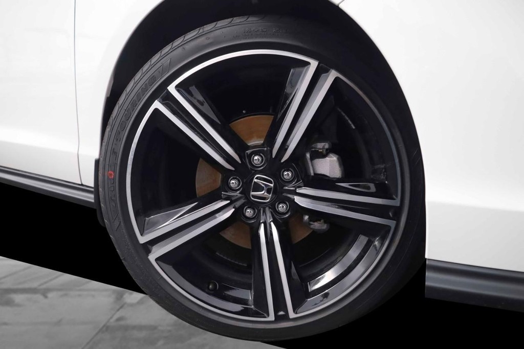 Honda Accord Sedan Vehicle Image 03