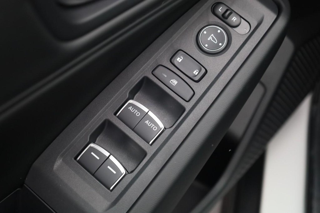 Honda Accord Sedan Vehicle Image 11