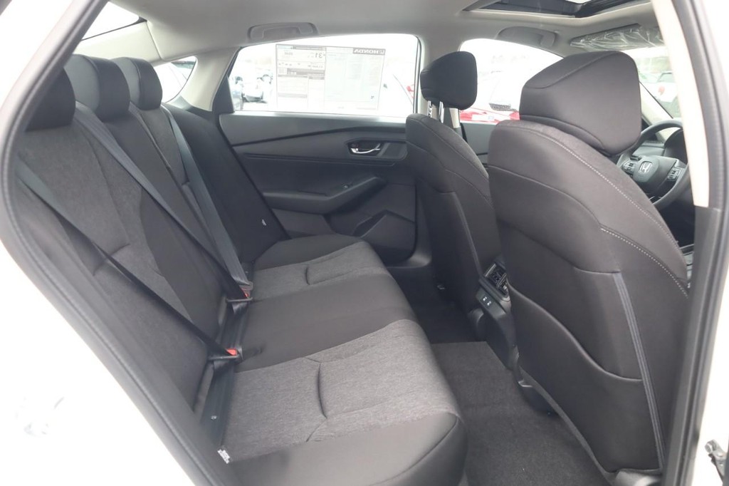 Honda Accord Sedan Vehicle Image 20
