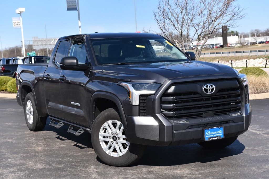 2022 Toyota Tundra SR5 Double Cab 4WD