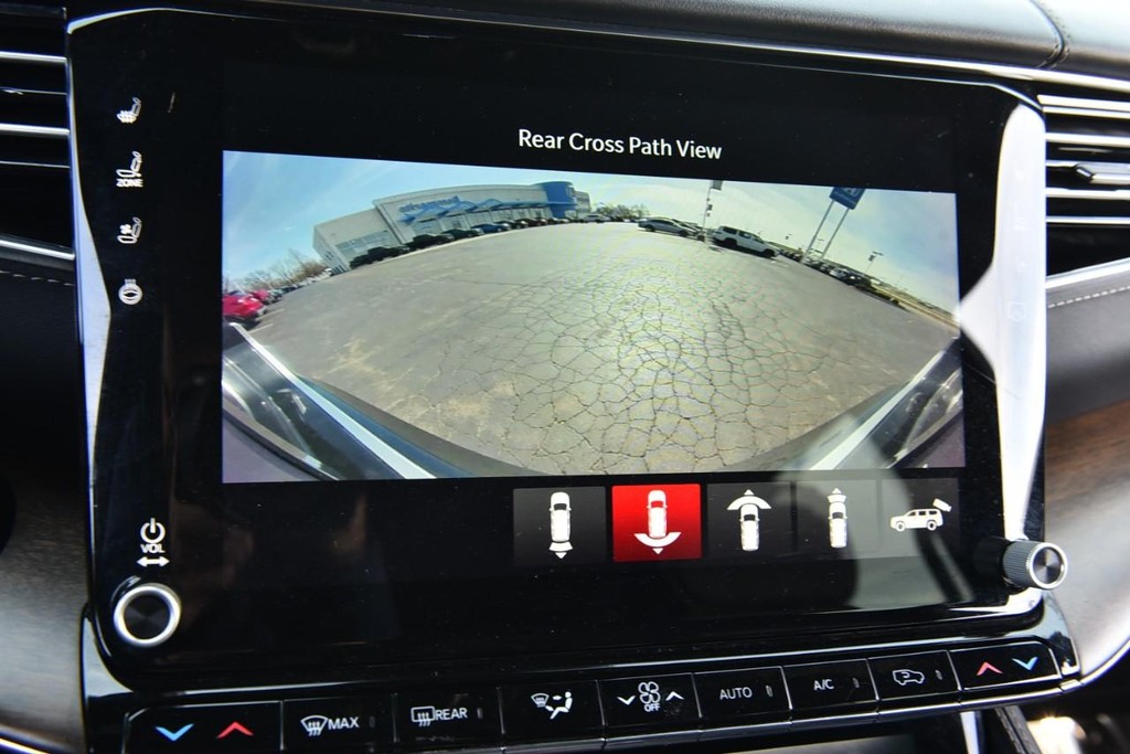 Jeep Grand Wagoneer Vehicle Image 14