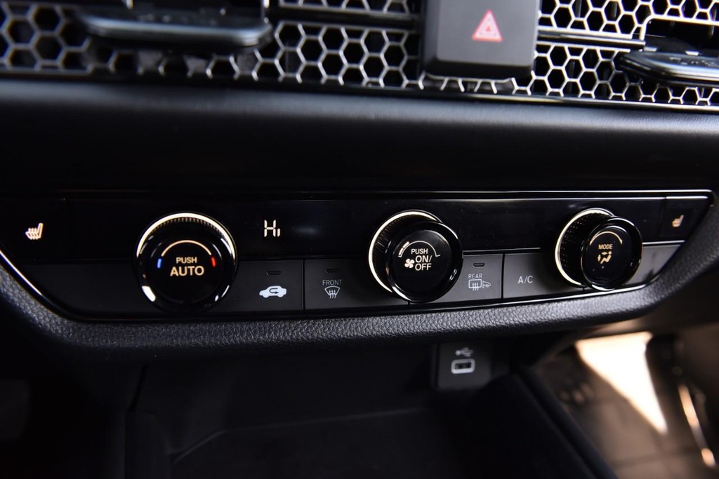 Honda HR-V Vehicle Full-screen Gallery Image 15