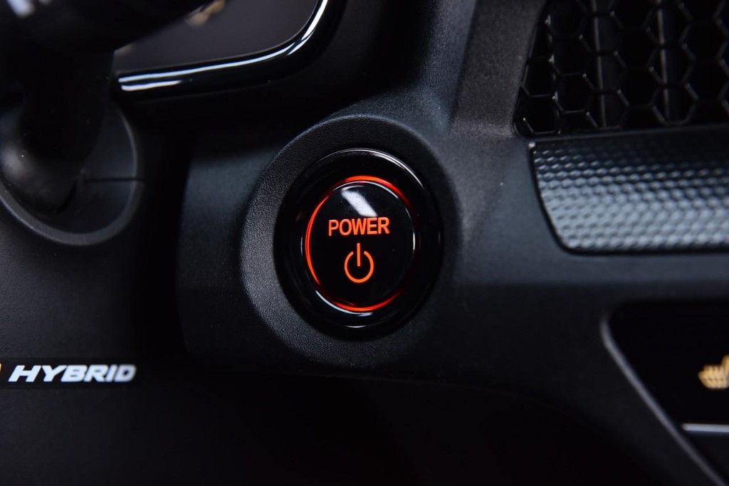 Honda CR-V Hybrid Vehicle Image 18