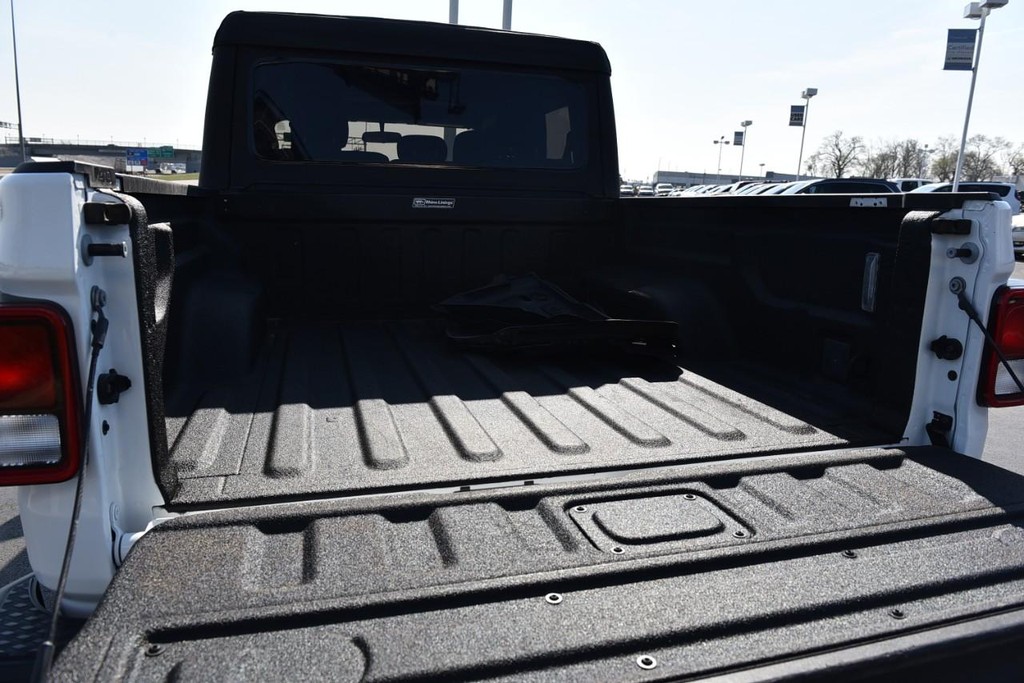 Jeep Gladiator Vehicle Image 07