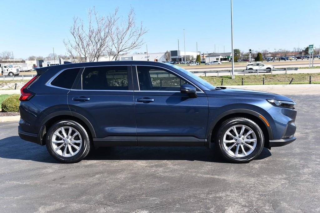 Honda CR-V Vehicle Full-screen Gallery Image 5