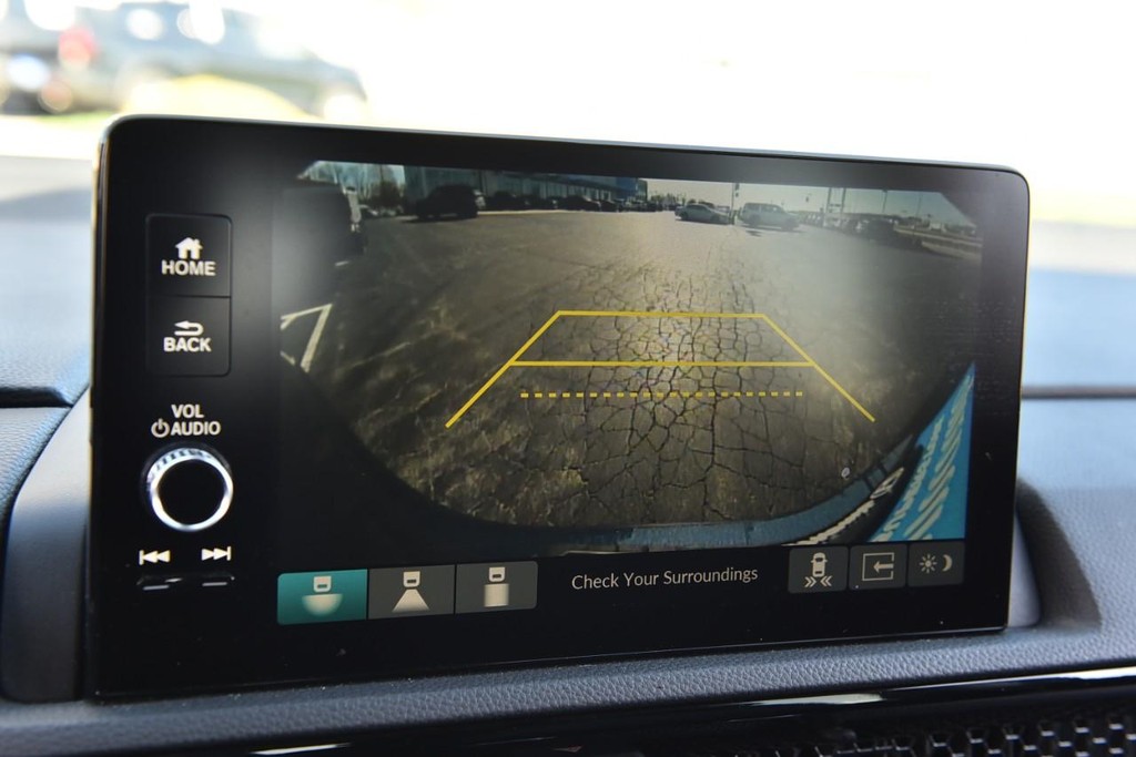 Honda CR-V Vehicle Full-screen Gallery Image 13