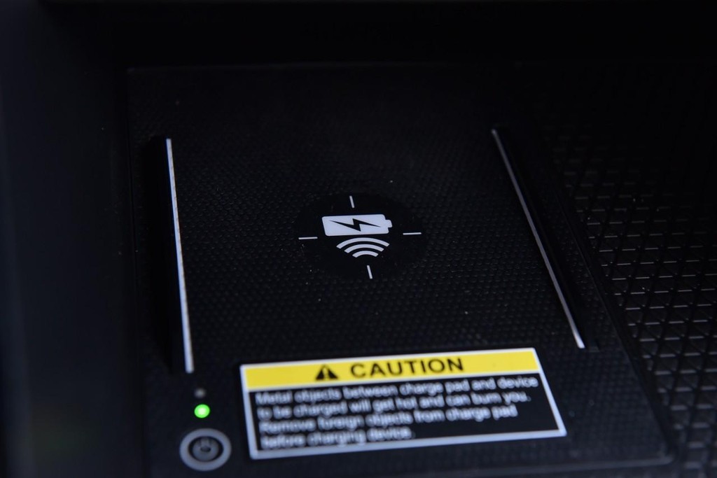 Honda CR-V Vehicle Full-screen Gallery Image 18