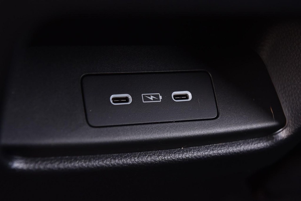 Honda CR-V Vehicle Full-screen Gallery Image 27