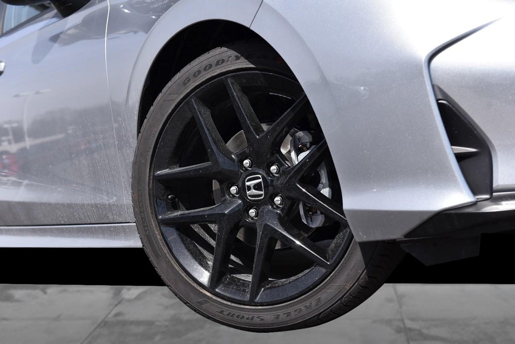 Honda Civic Sedan Vehicle Full-screen Gallery Image 3