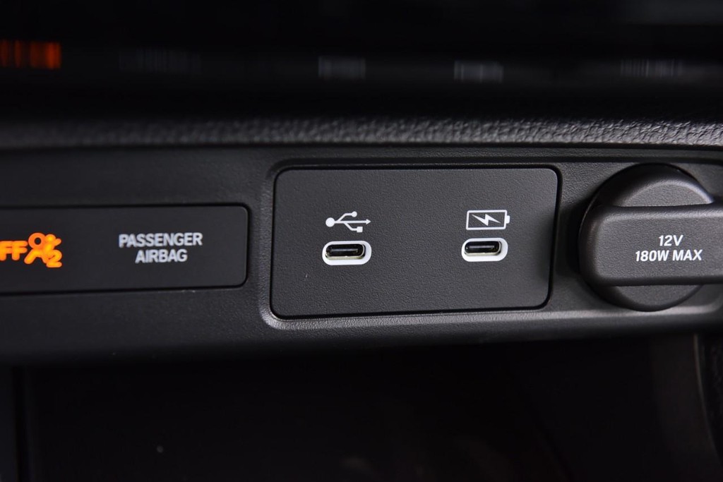 Honda Civic Sedan Vehicle Full-screen Gallery Image 17