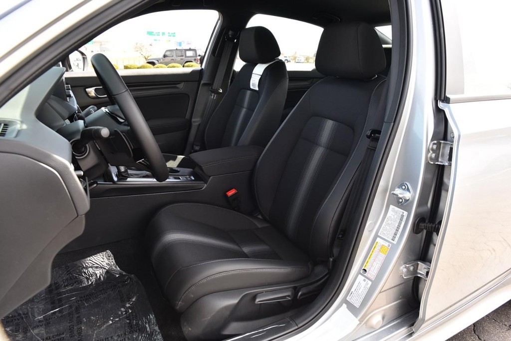 Honda Civic Sedan Vehicle Full-screen Gallery Image 21