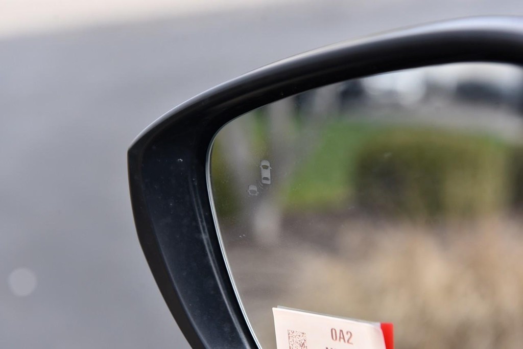 Honda Civic Sedan Vehicle Image 10