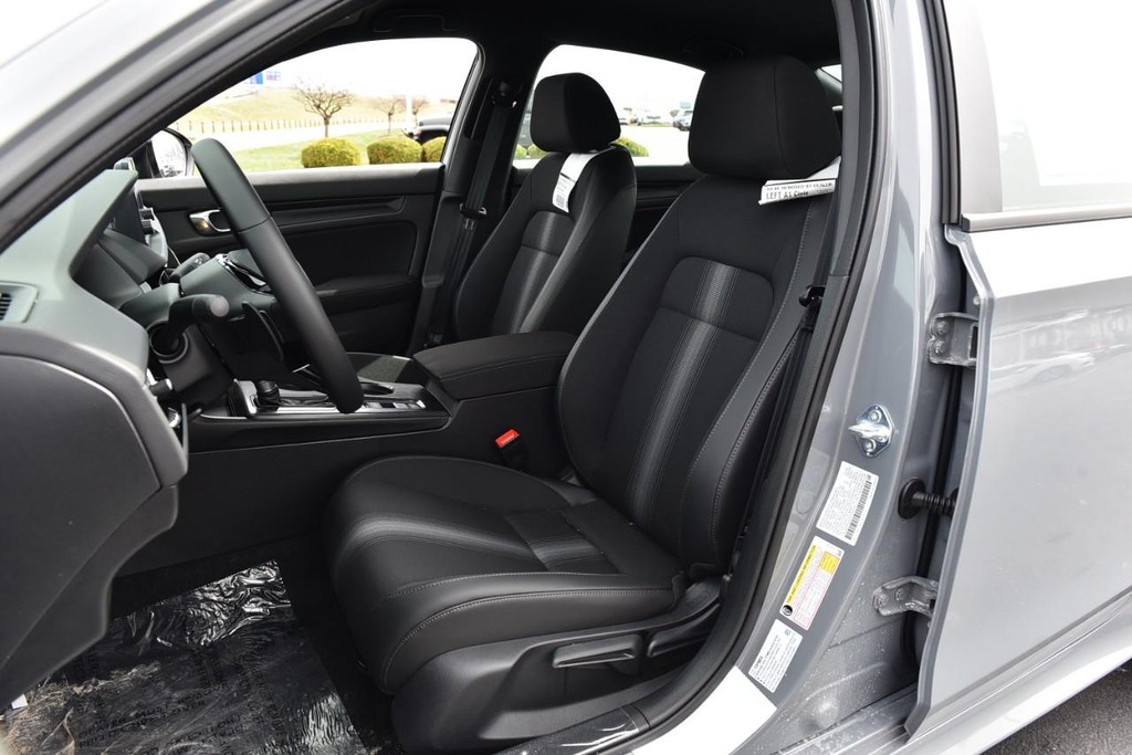 Honda Civic Sedan Vehicle Image 21