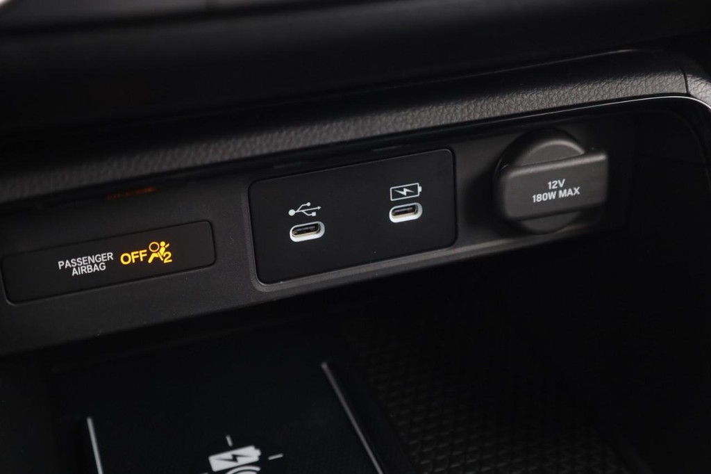 Honda CR-V Vehicle Full-screen Gallery Image 15