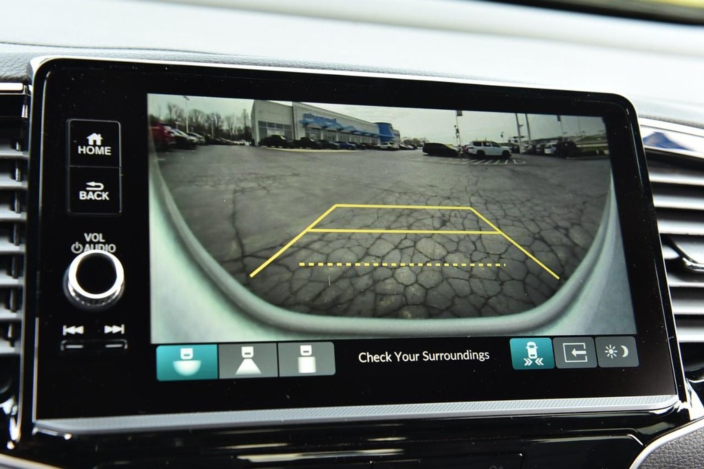 Honda Ridgeline Vehicle Image 15