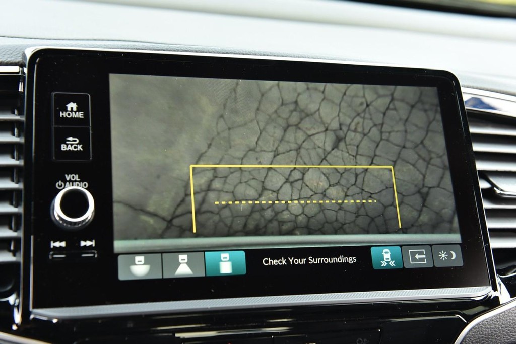 Honda Ridgeline Vehicle Image 16