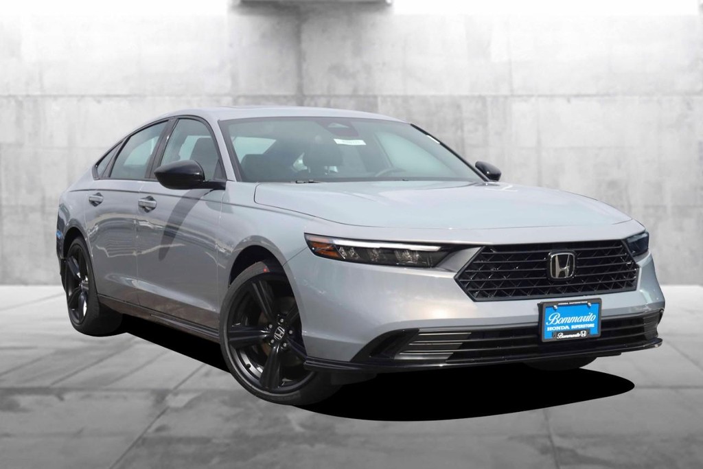 Honda Accord Hybrid Vehicle Image 02