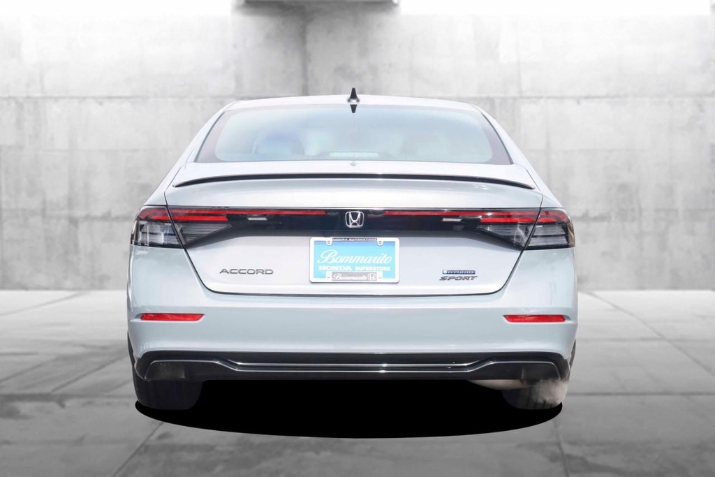 Honda Accord Hybrid Vehicle Image 06