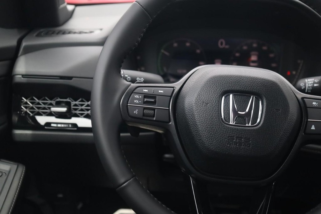 Honda Accord Hybrid Vehicle Image 10