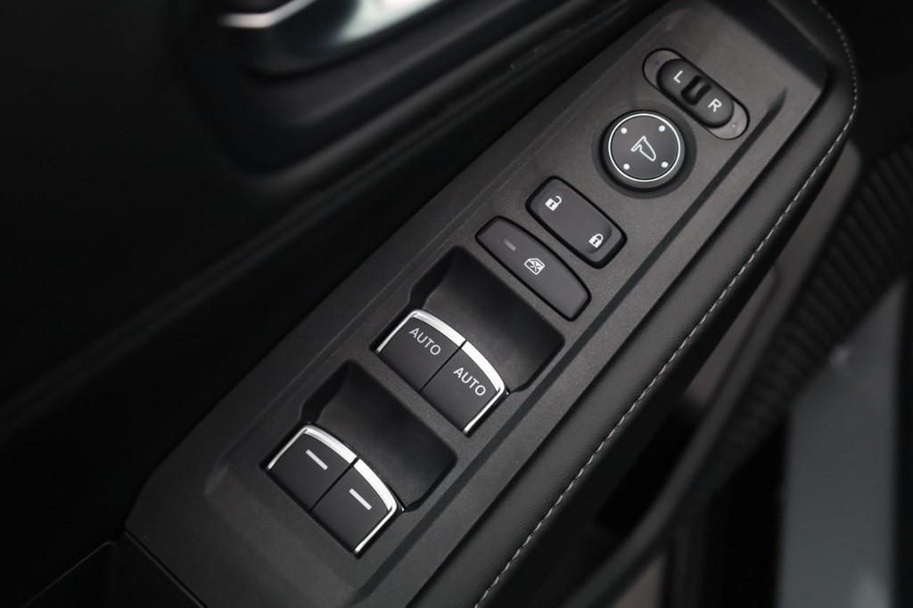 Honda Accord Hybrid Vehicle Image 11