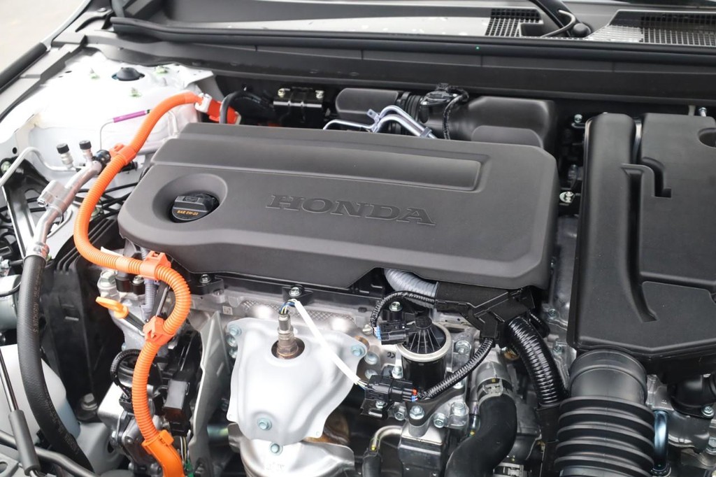 Honda Accord Hybrid Vehicle Image 24