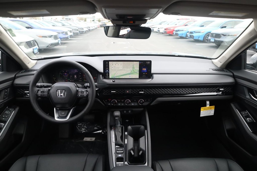 Honda Accord Hybrid Vehicle Image 07