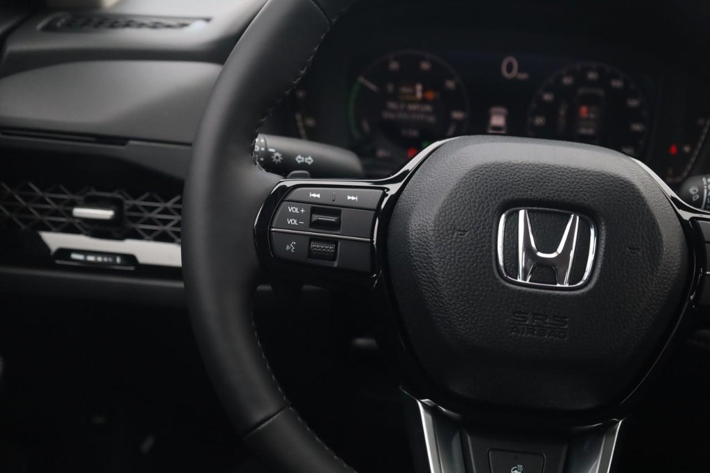 Honda Accord Hybrid Vehicle Image 10