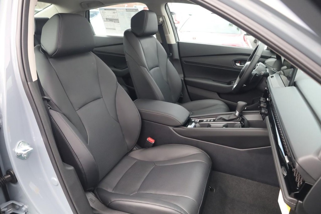 Honda Accord Hybrid Vehicle Image 20