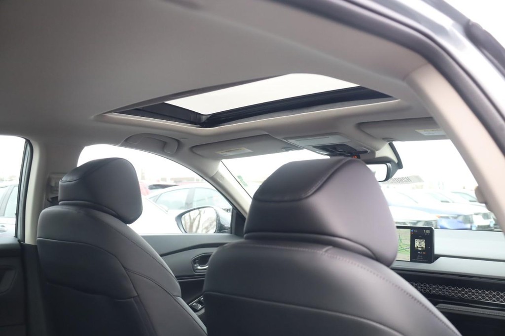 Honda Accord Hybrid Vehicle Image 22