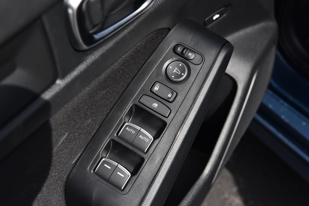 Honda Civic Sedan Vehicle Image 08