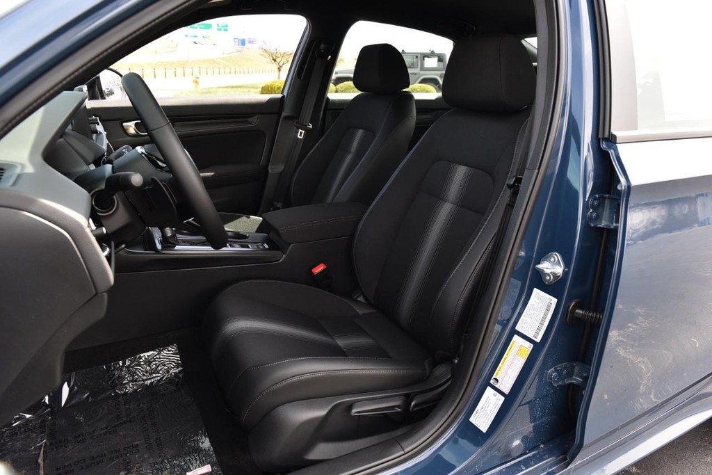 Honda Civic Sedan Vehicle Image 21