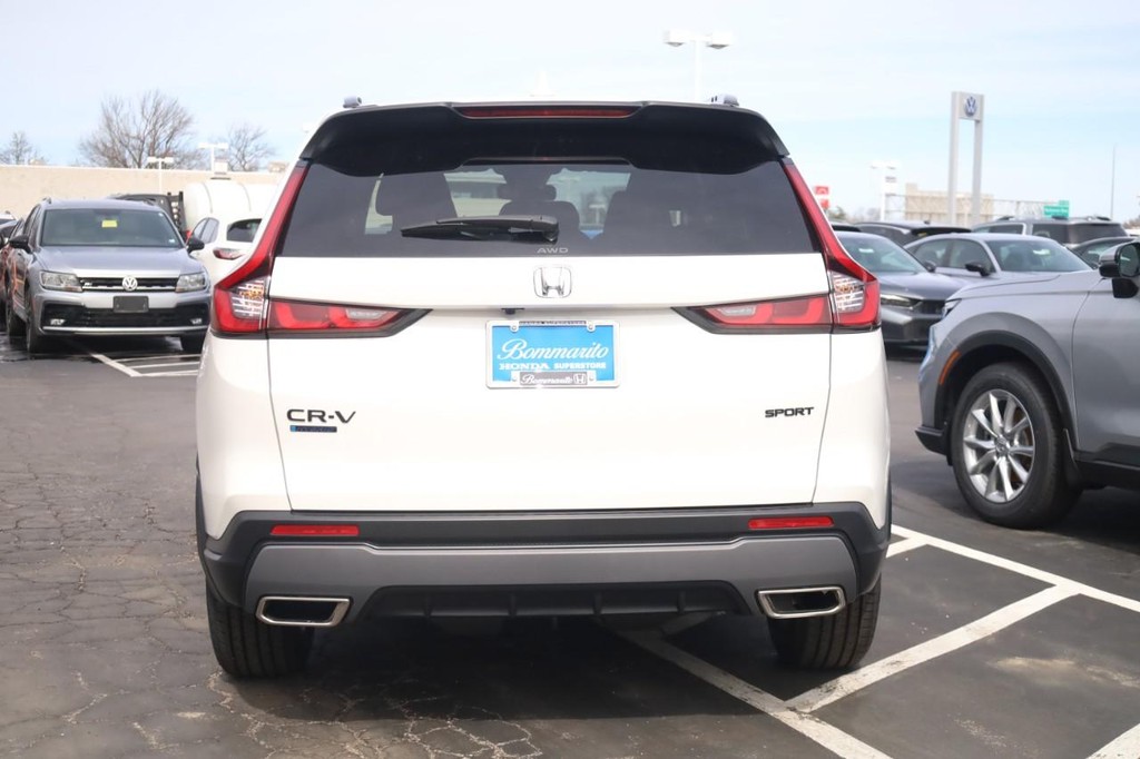 Honda CR-V Hybrid Vehicle Full-screen Gallery Image 5
