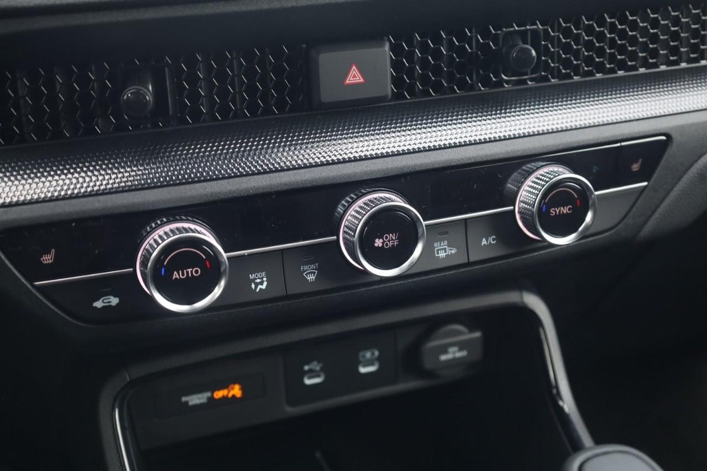 Honda CR-V Hybrid Vehicle Full-screen Gallery Image 14