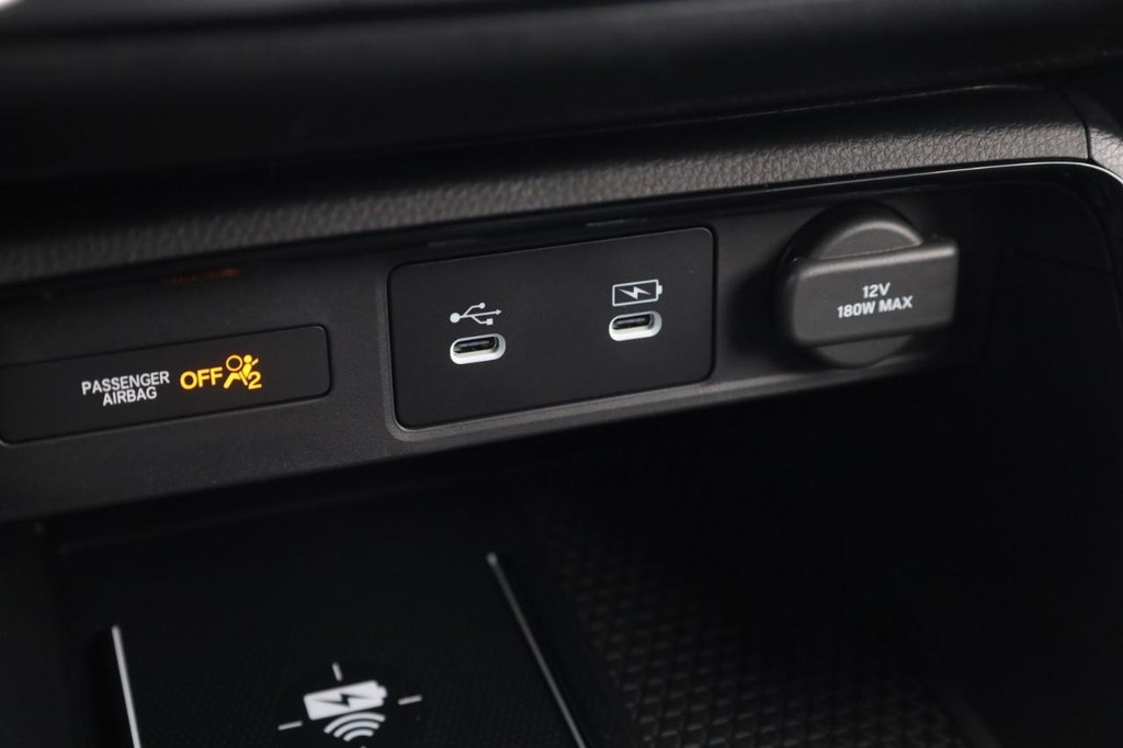 Honda CR-V Hybrid Vehicle Full-screen Gallery Image 15